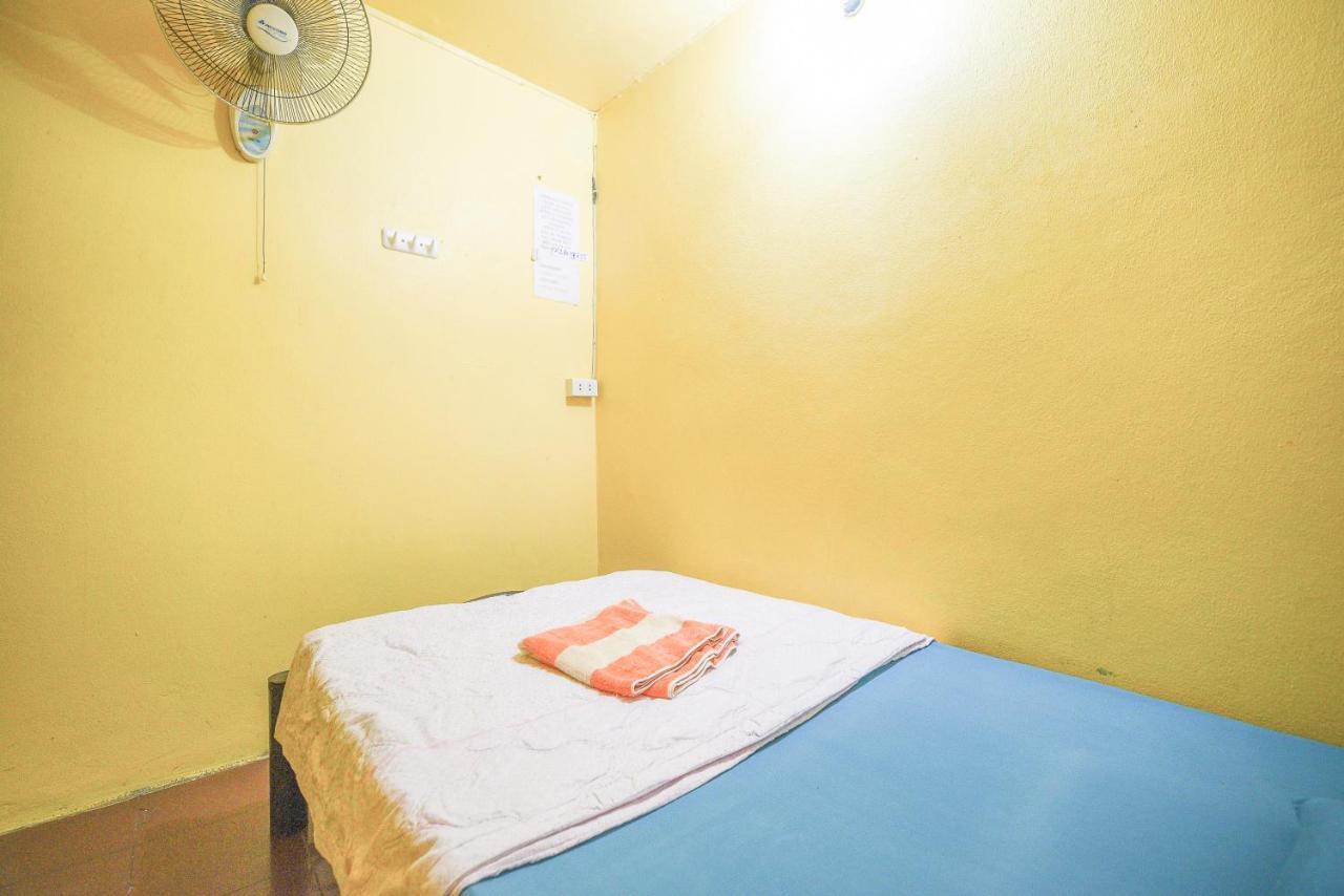 Oyo 938 Place Inn Bangkok Dış mekan fotoğraf