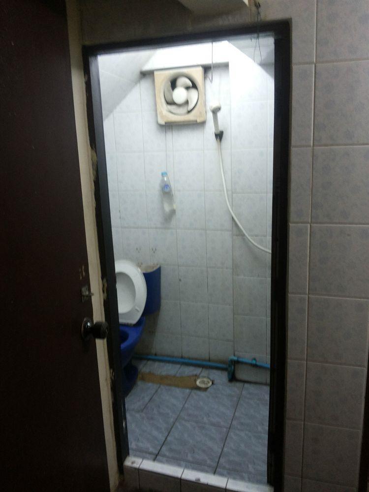 Oyo 938 Place Inn Bangkok Dış mekan fotoğraf